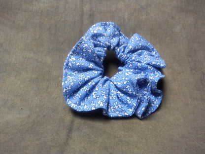 Snow (REGULAR) Scrunchie