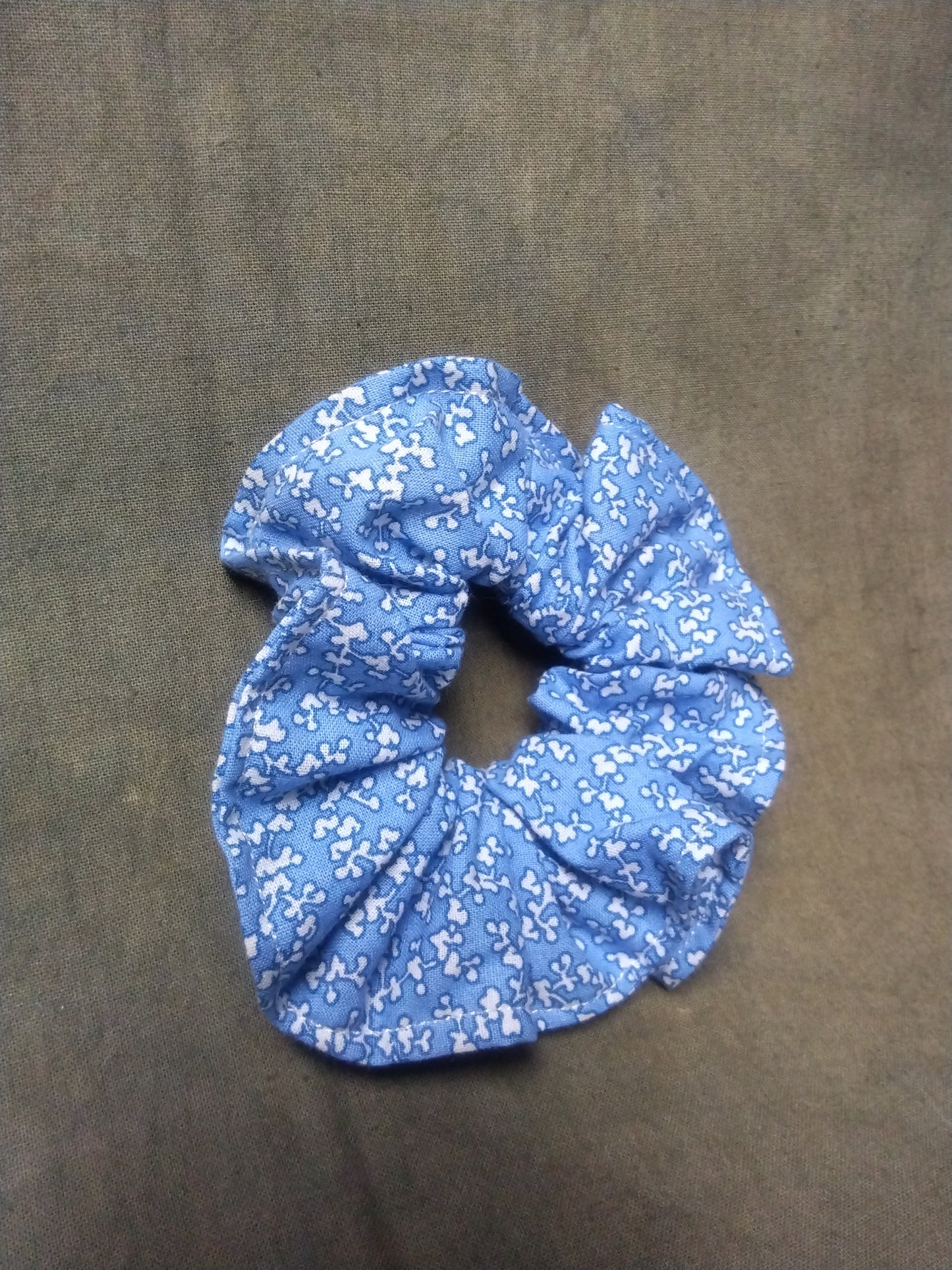 Snow (REGULAR) Scrunchie