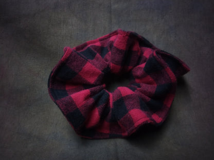 Black/Red Flannel (REGULAR) Scrunchie