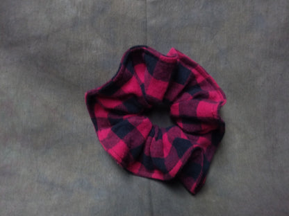 Black/Red Flannel (REGULAR) Scrunchie