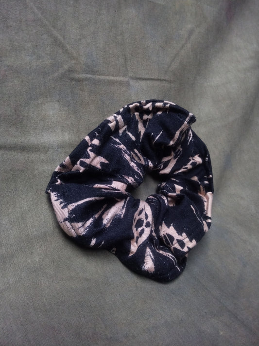 Black/Gold Poly (JUMBO) Scrunchies